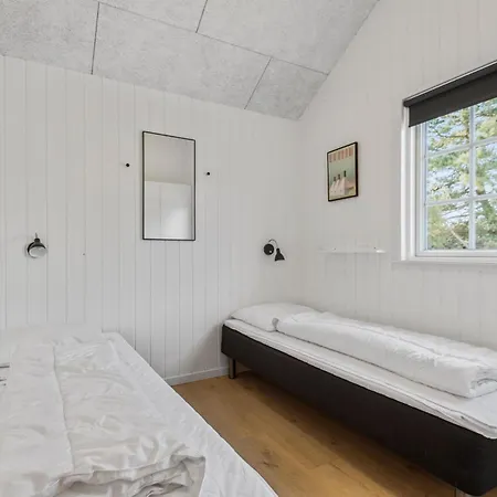 Lovely In With Sauna Hébergement de vacances *